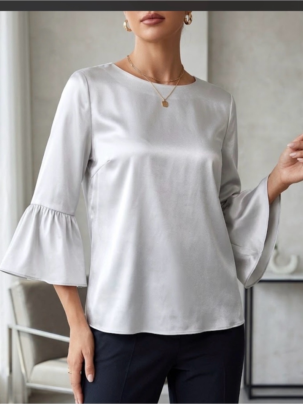 Alice +Olivia   Bell-Sleeve Crewneck Top - white